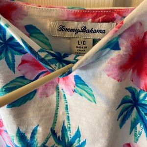 Woman's Tommy Bahama Hawaiian Floral Dress Large Exceleent Condition.